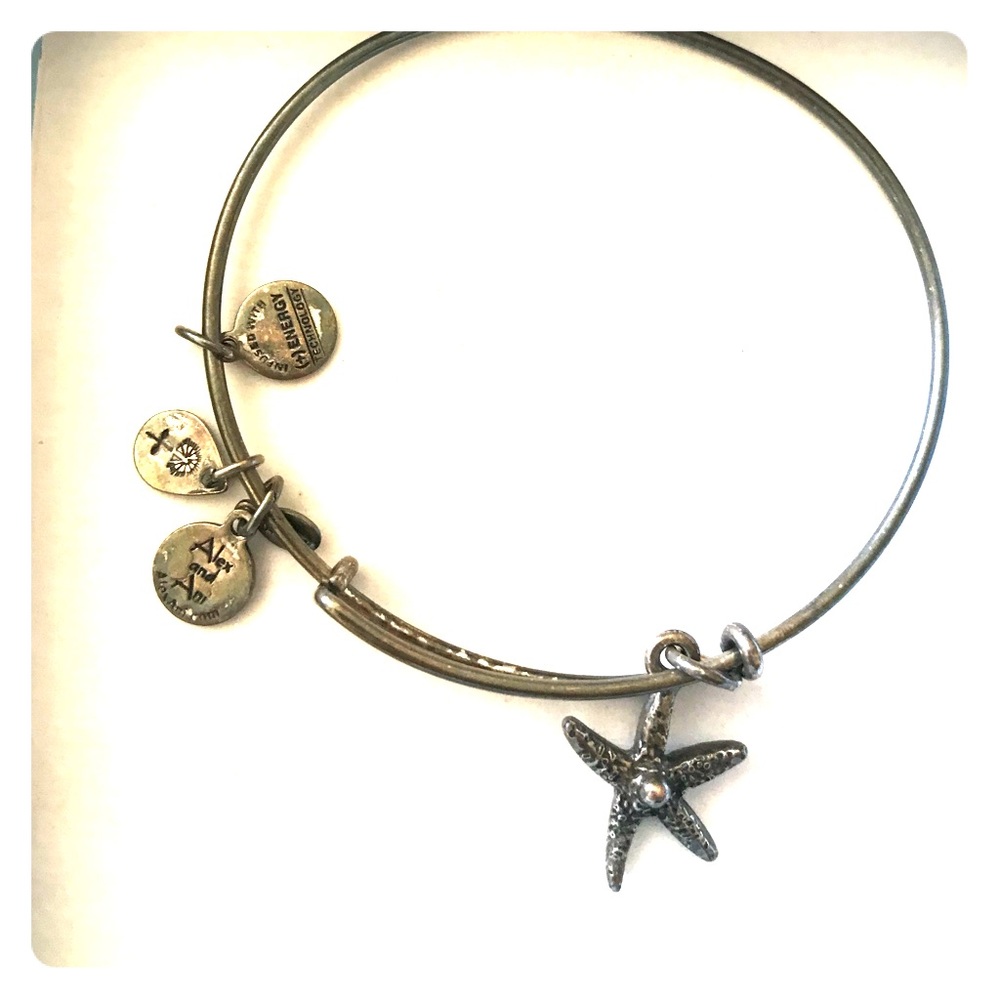 Alex & Ani Starfish Silver Bracelet 💕